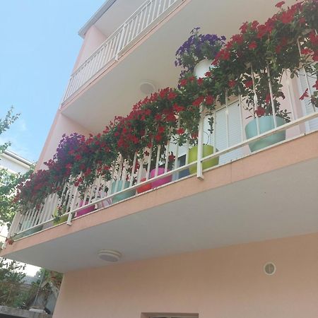 Apartments Dora Trogir Exterior foto